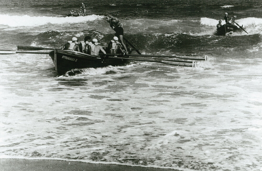 Lod Leggett steering Shellharbour's 'Struggles II' to victory