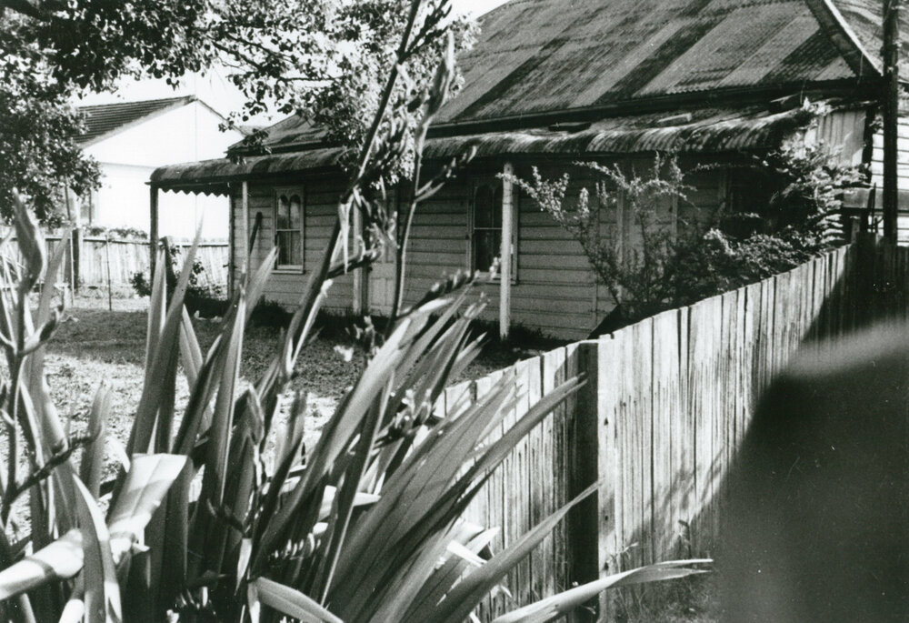 Matthew and Theresa Carroll's house, Albion Park