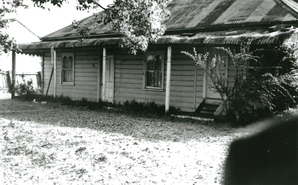 Matthew and Theresa Carroll's house, Albion Park