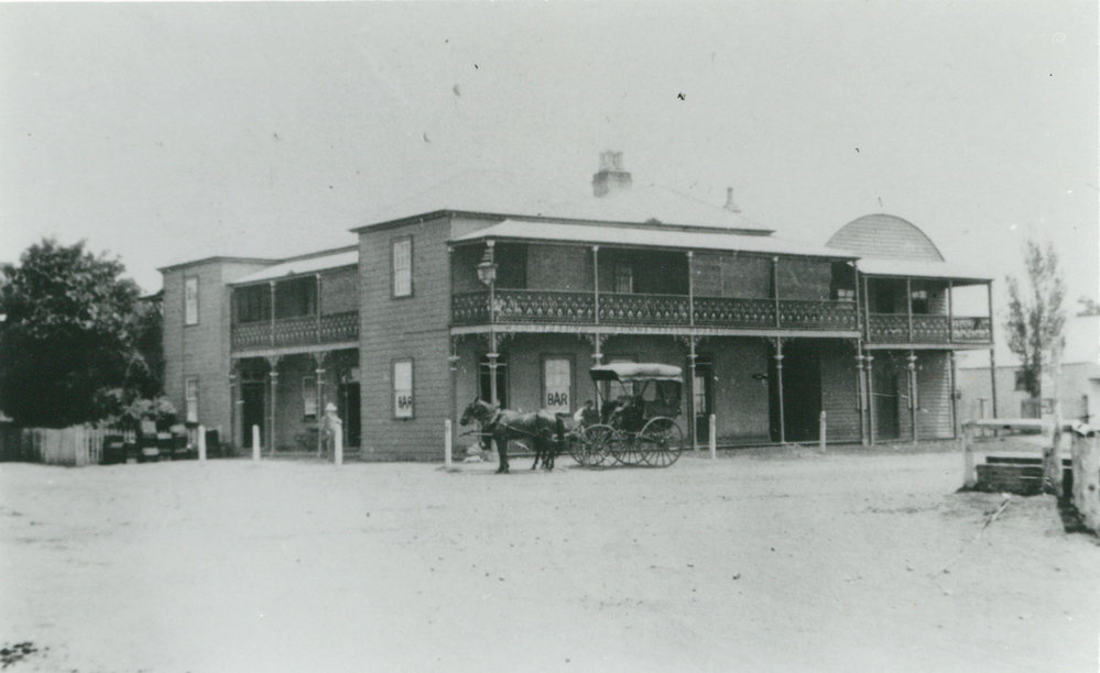 The Commercial Hotel, Albion Park