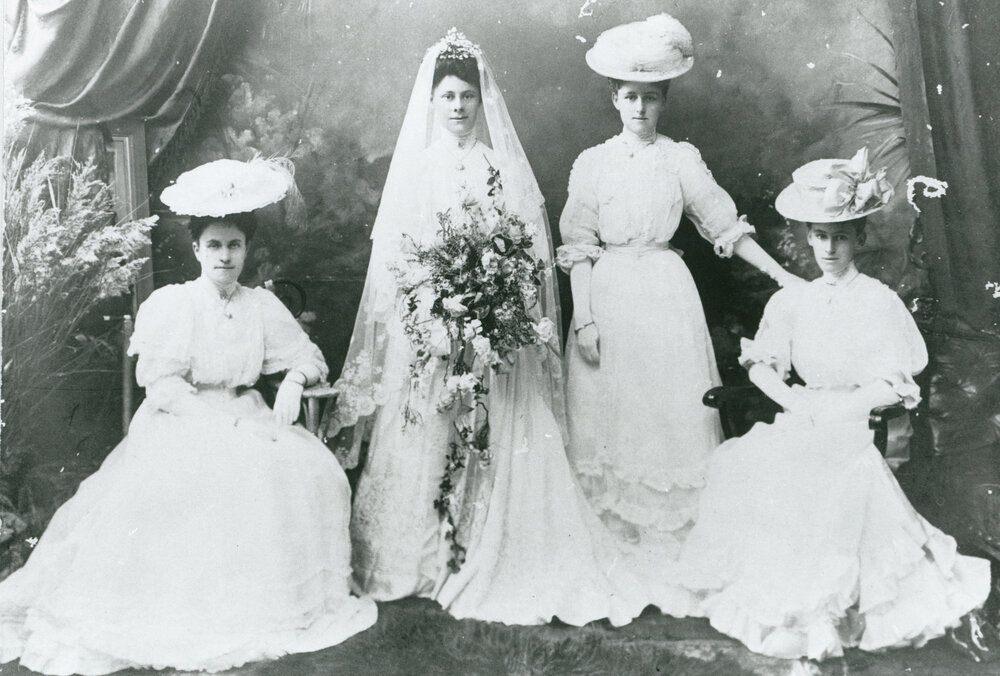 Mary Bateman &amp; her bridesmaids