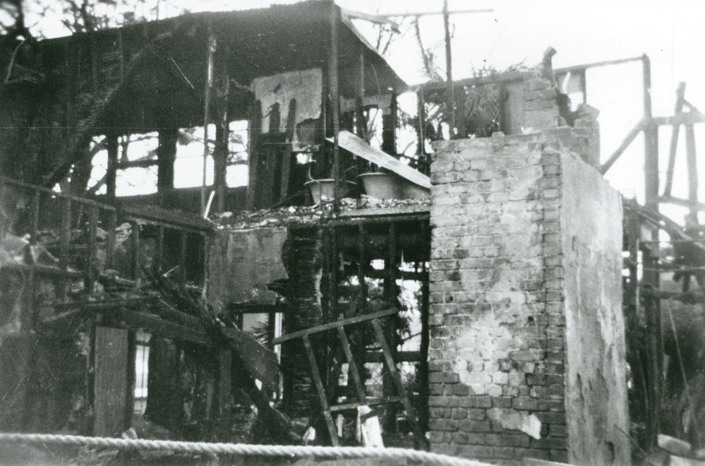 Ruins of Commercial Hotel, Albion Park