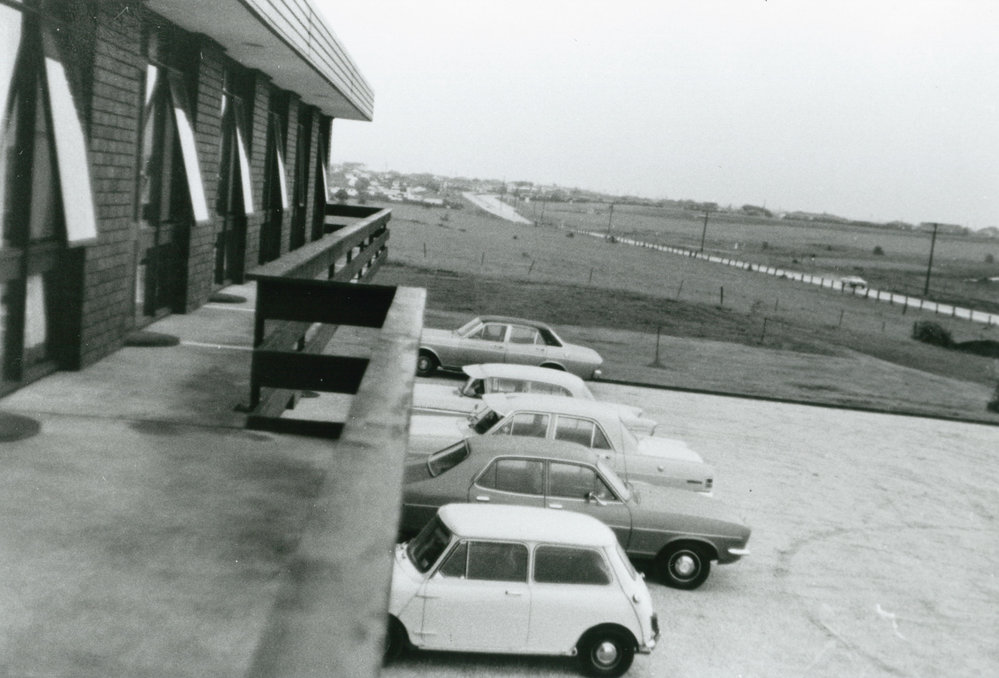 Shellharbour Road from Blackbutt Motel 1972