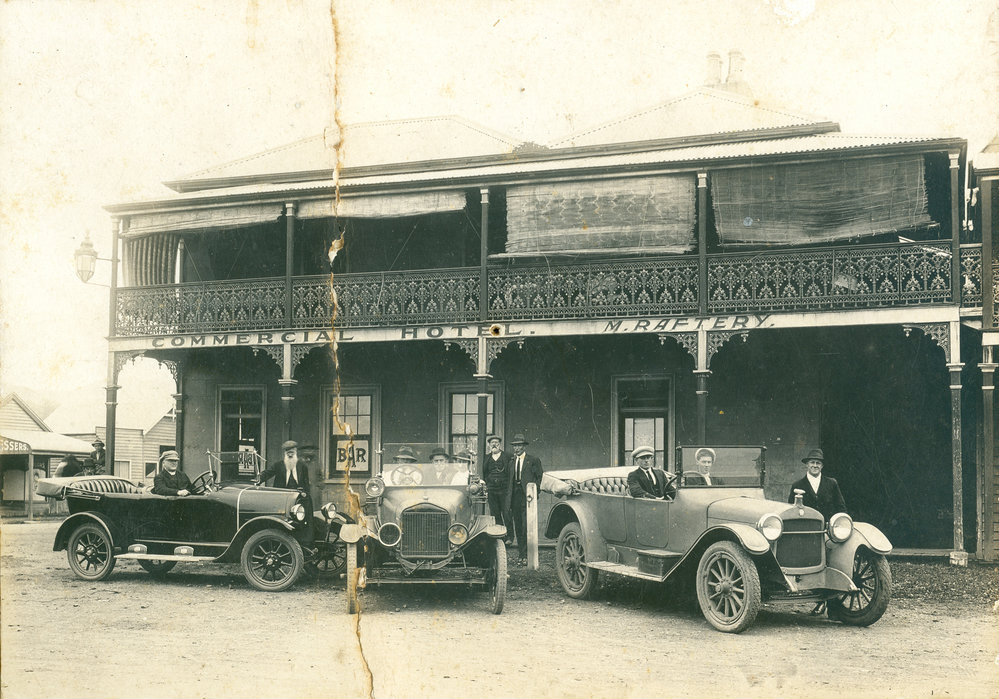 Commercial Hotel, Albion Park