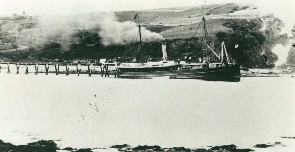 The SS 'Peterborough' at Gerringong c.1890