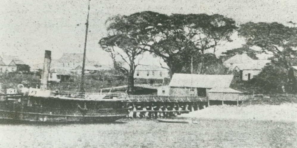 The SS 'Peterborough' at Shellharbour jetty c.1890