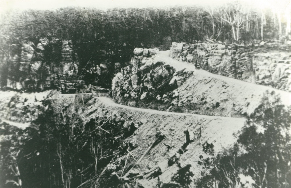 Macquarie Pass Rd about 1898