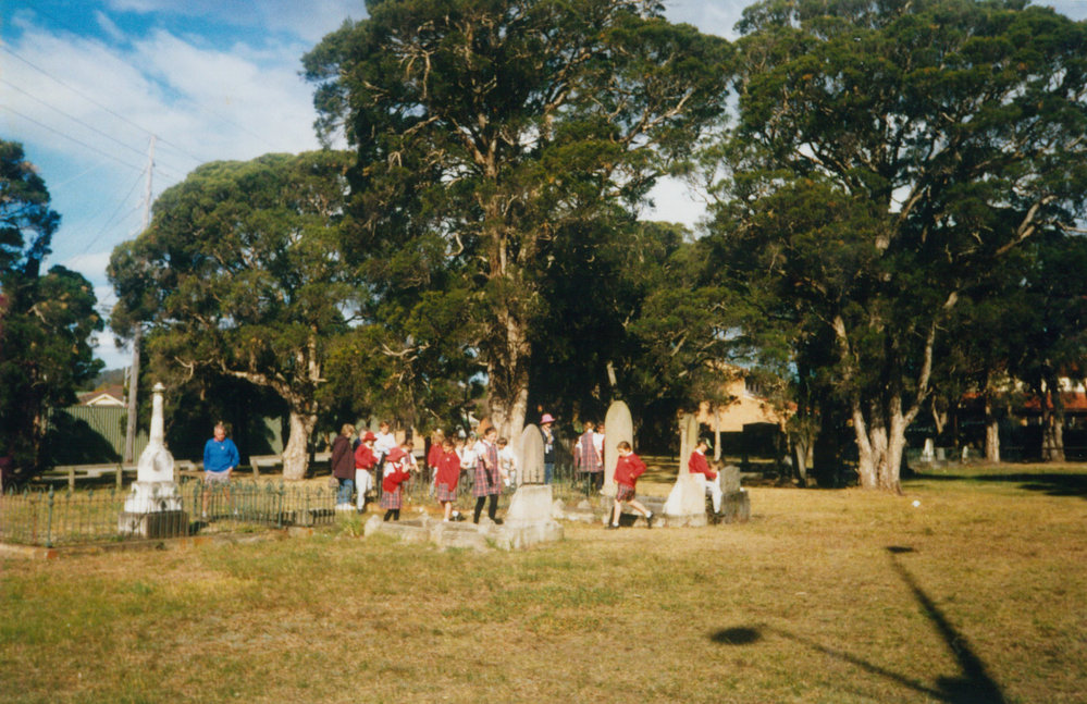 School group at Albion Park Pioneer Cemetery