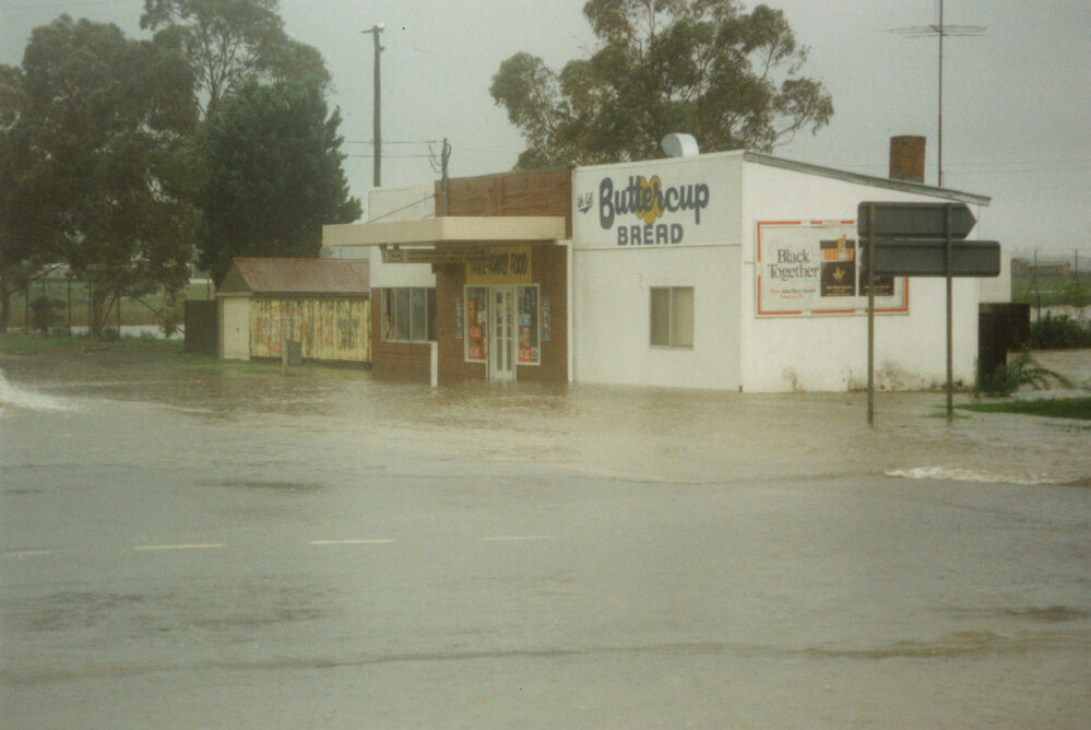 Albion Park Floods 1984