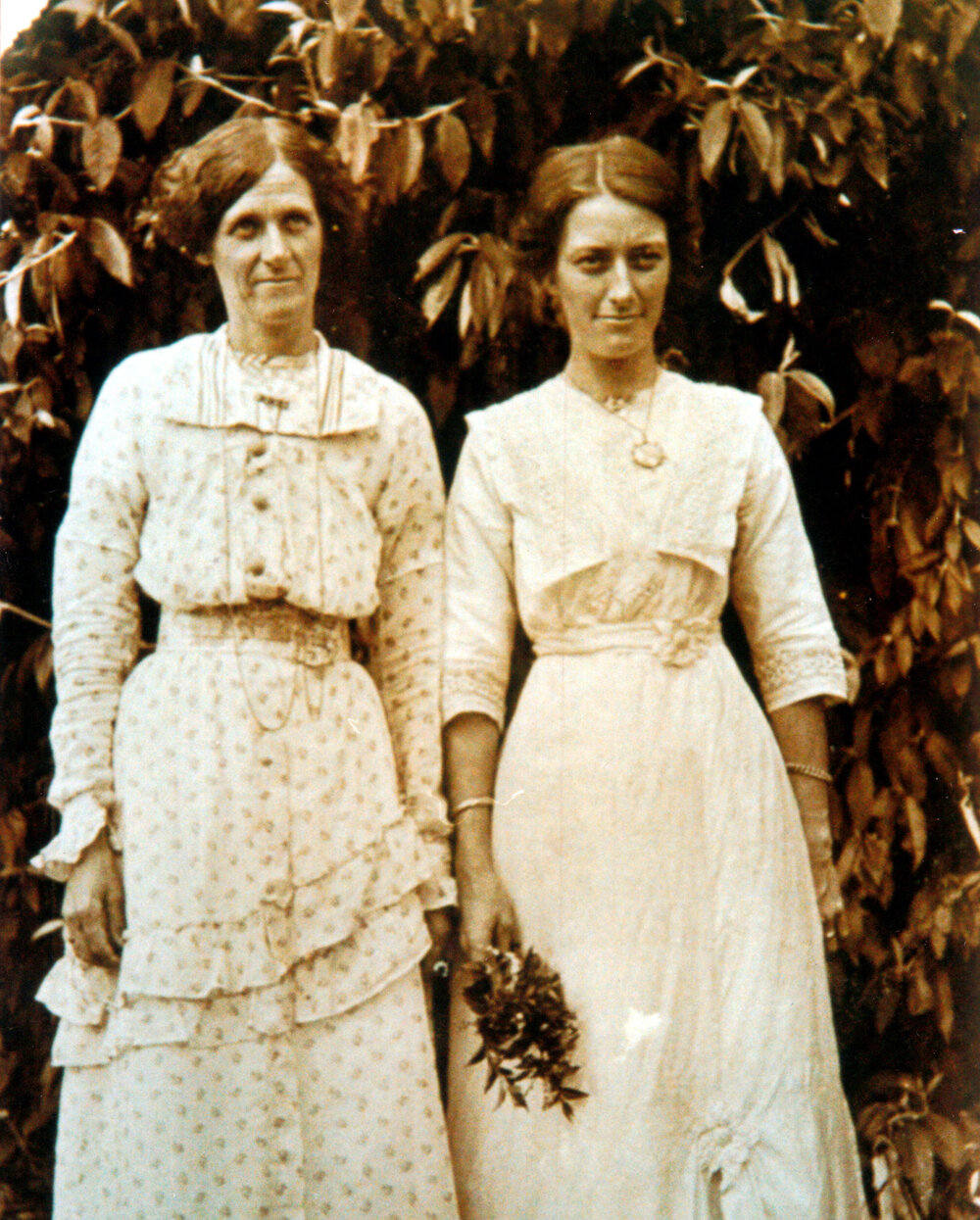 Elizabeth Atton (Nee Bonser) and Daughter
