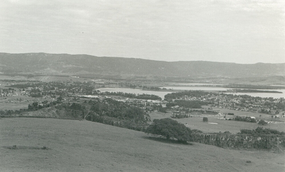 From Dunsters Hill looking north over Oak Flats