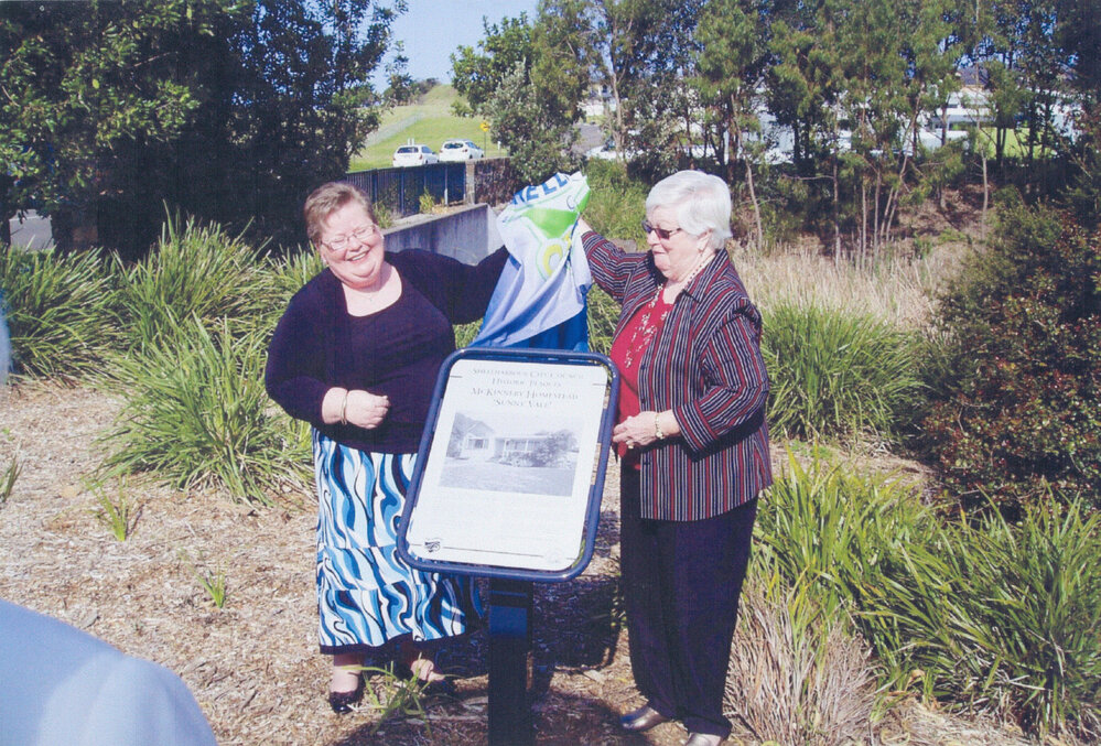 Unveiling of McKinnery plaque, Shellcove