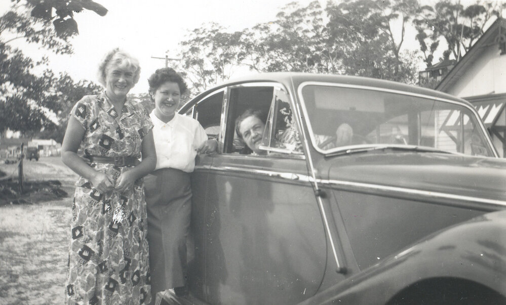 Essie Stubbs, Thelma O'Gorman and Mary Tobin