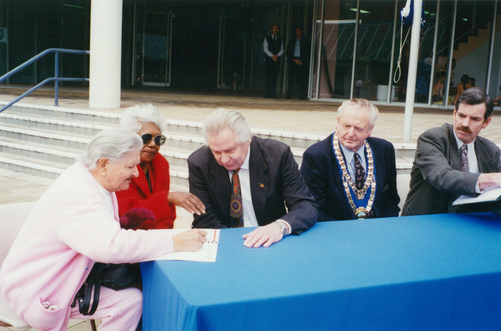 Signing of the Aboriginal Statement of Commitment