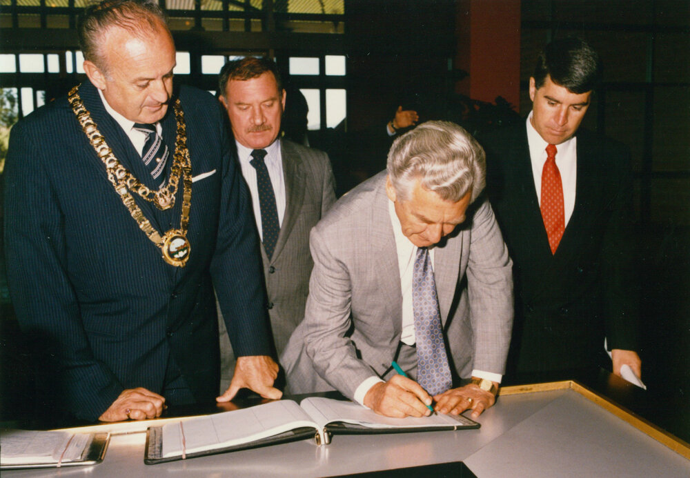 Prime Minister Bob Hawke's Visit to Shellharbour