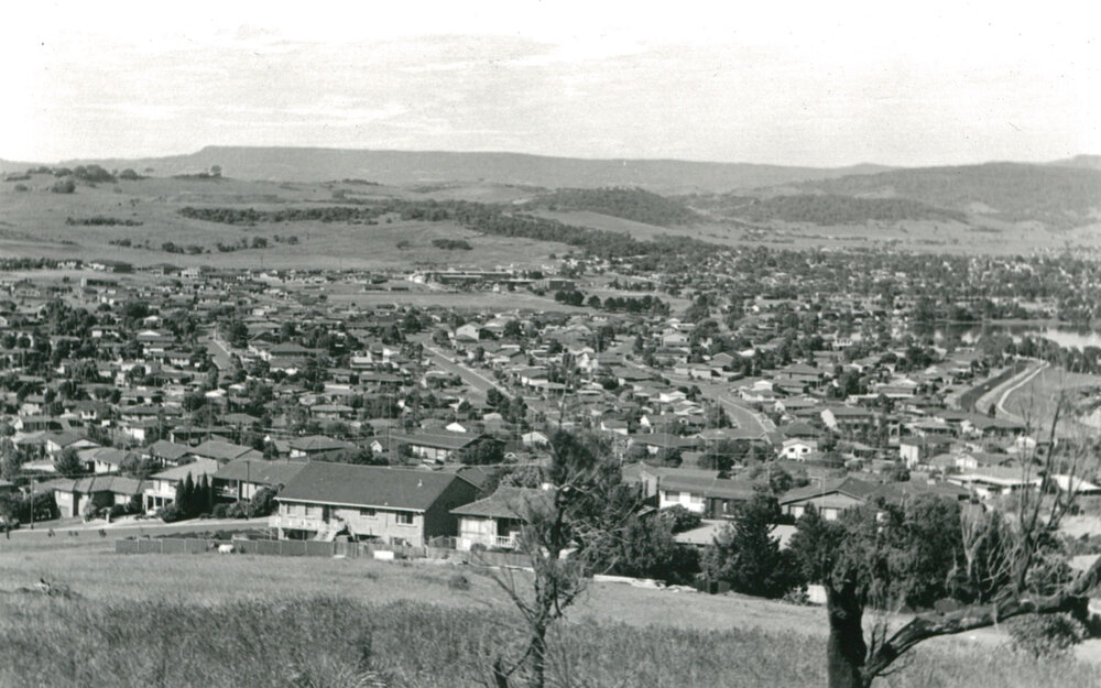 View from Mount Warrigal looking southwest over Oak Flats.