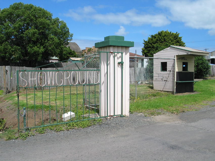 Albion Park Showground Gates