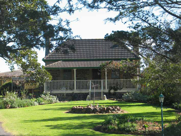 Old Minnamurra Schoolhouse Teachers Residence