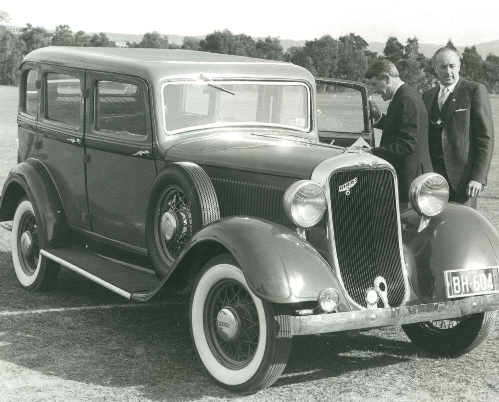 Premier Neville Wran and Shellharbour Mayor Bob Harrison