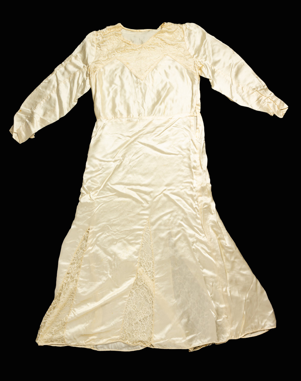 Wedding Dress and Ring - Thomas Family