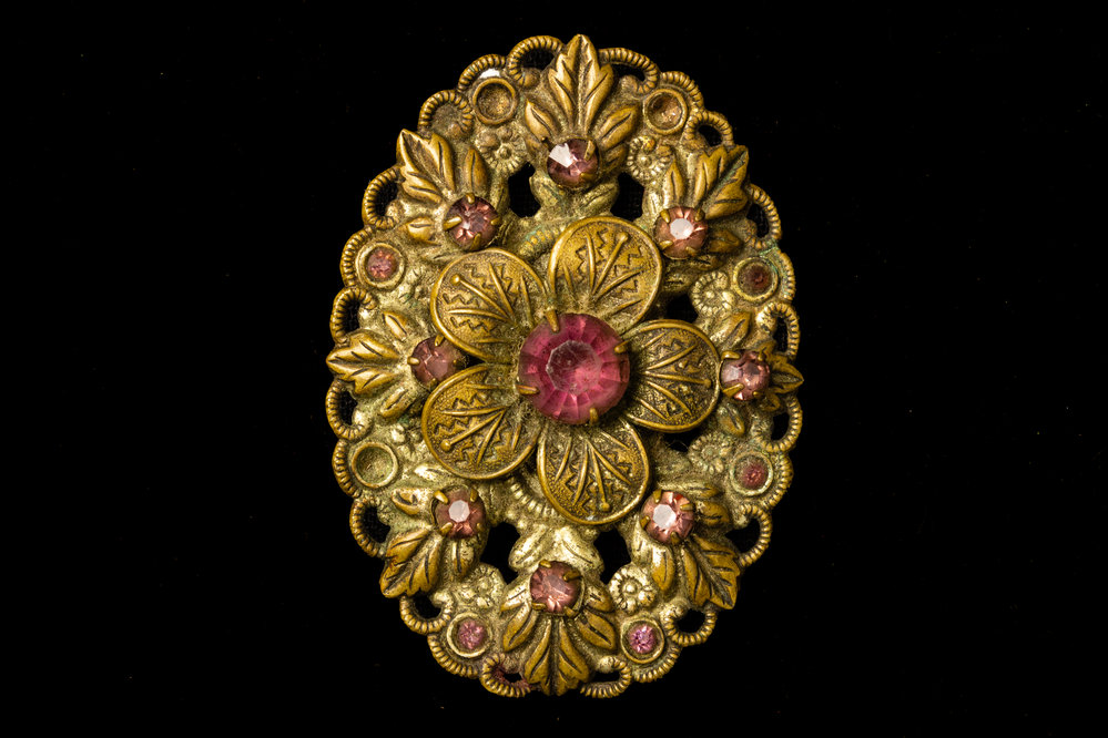 Costume Brooch 