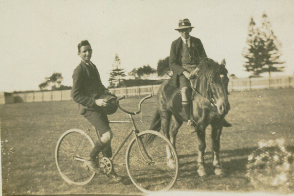 Roy 'Tibs' Hazelton and Alan Staff