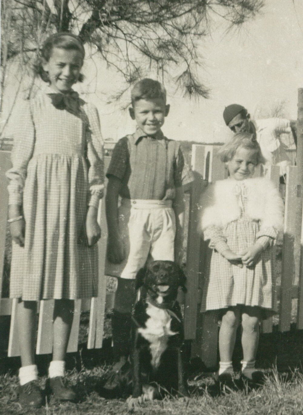 Rakowski Family with Pet Dog