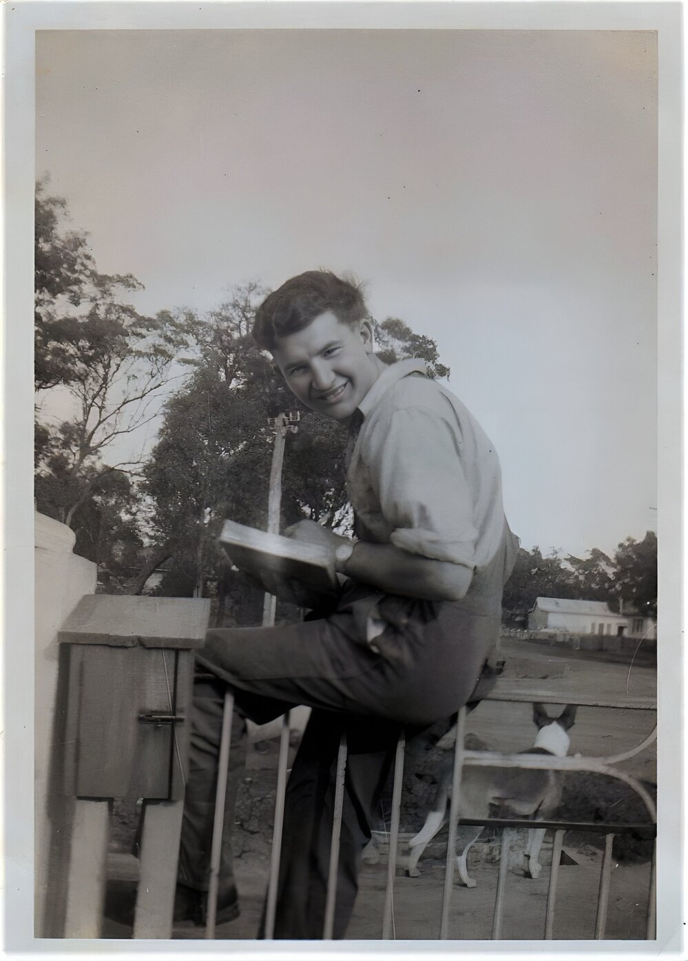 Robert (Bob) Grey 