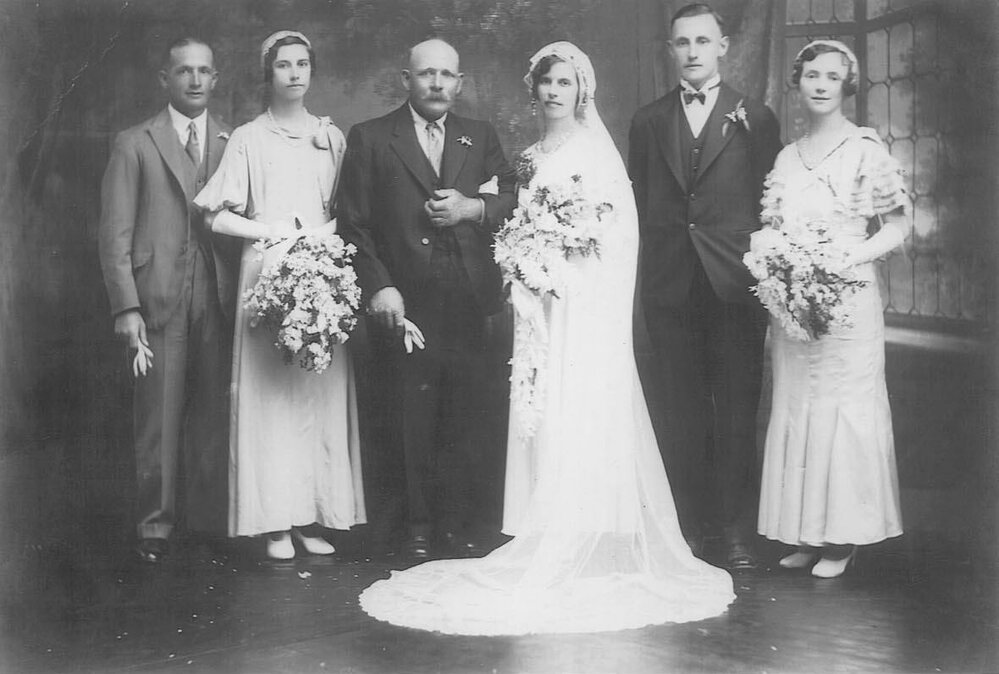 Wedding portrait of Edwin Bonser &amp; Dorothy May Bull