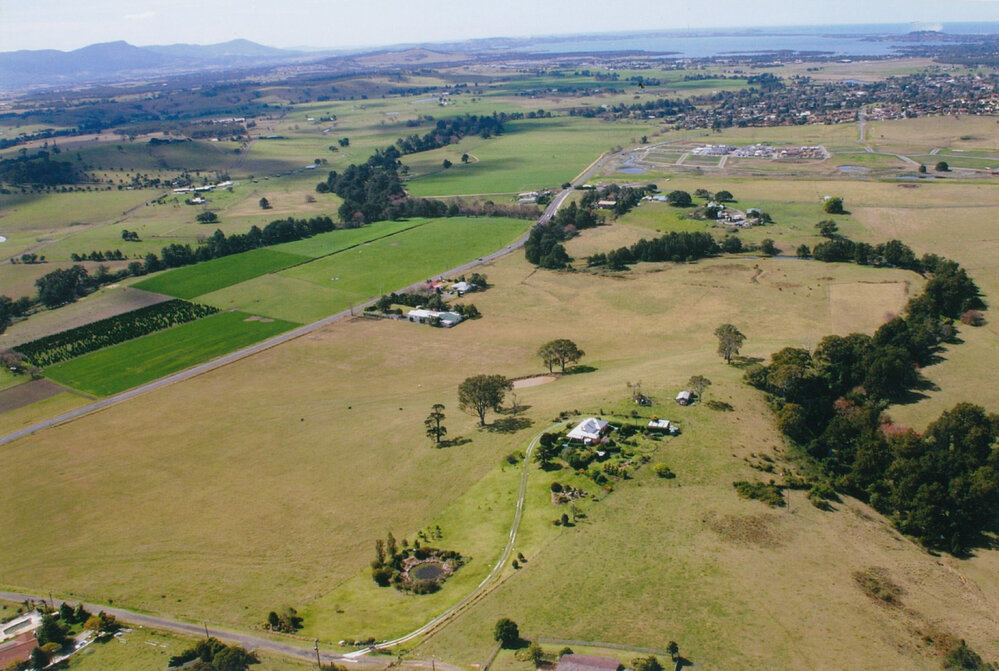 Aerial View over Tullimbar and Calderwood