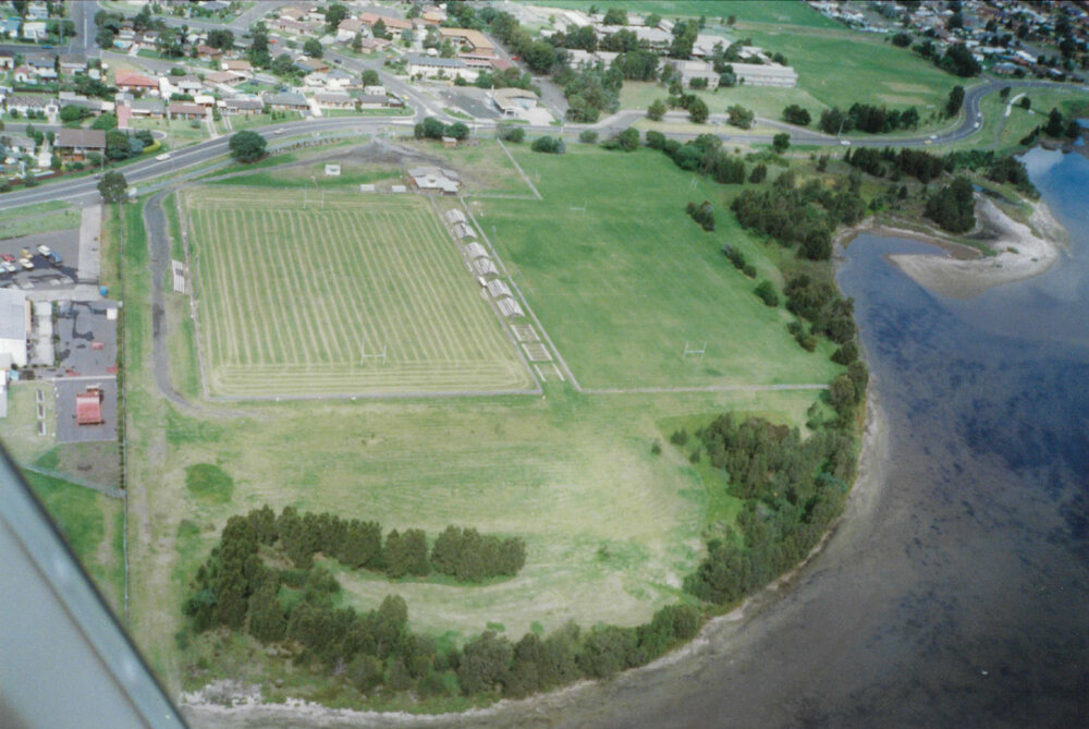 Cec Glenholmes Oval, Lake Illawarra South