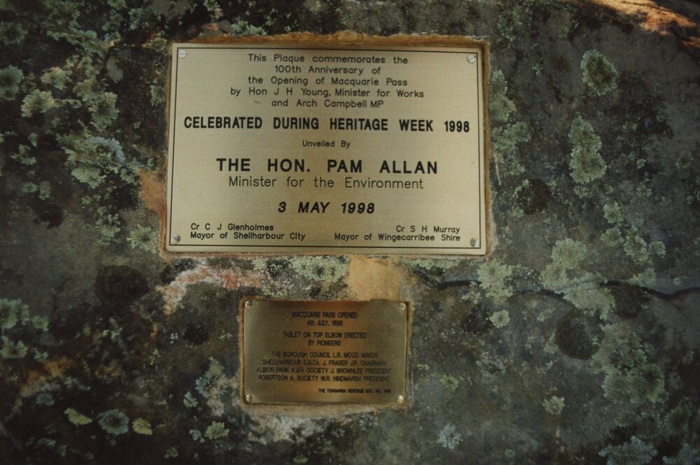 Macquarie Pass Centenary Plaque 1998