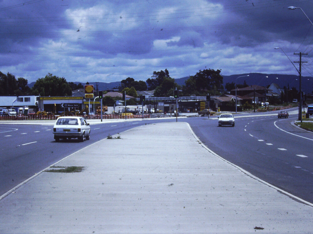 Corner of Lake Entrance and Shellharbour Roads