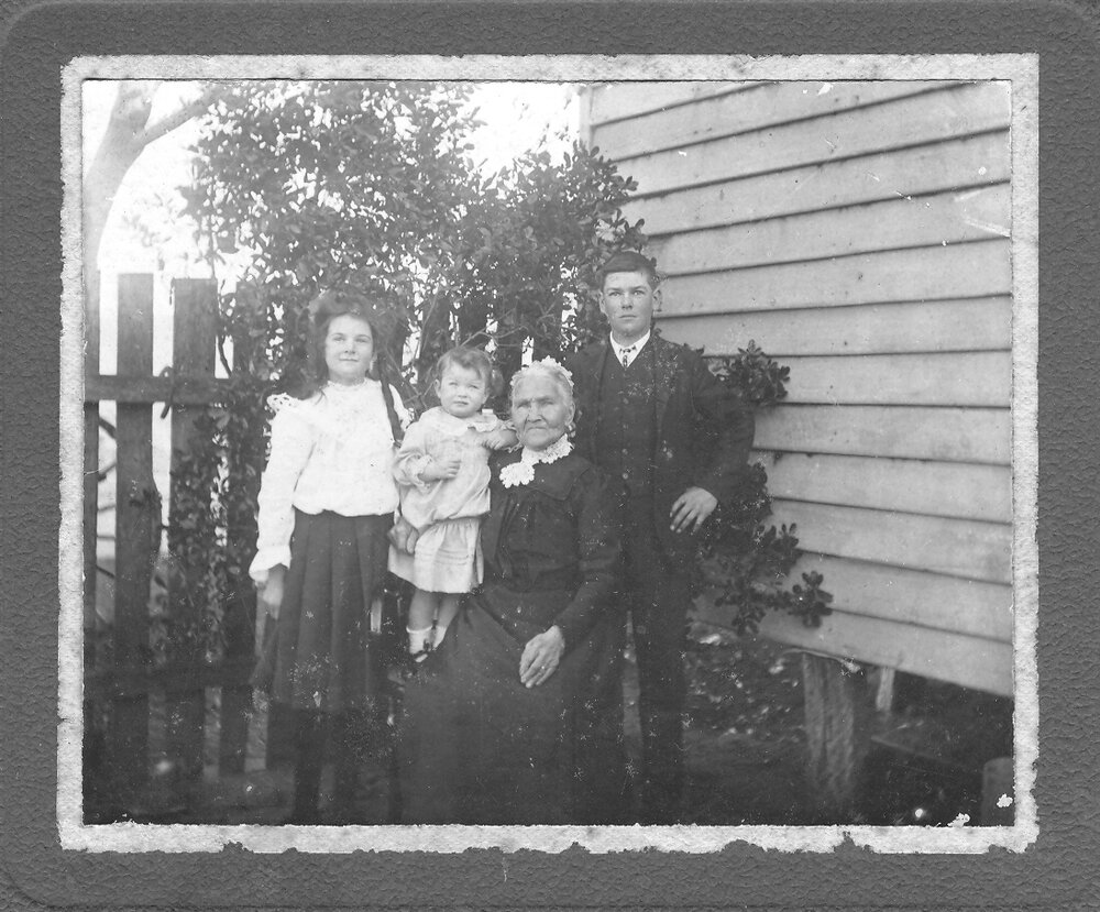 Helen Chisholm (nee Muir) and Grandchildren