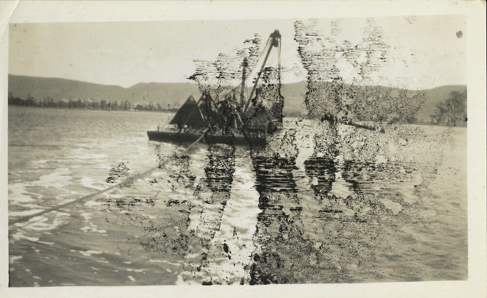 Transporting Tetrahedron on Lake Illawarra