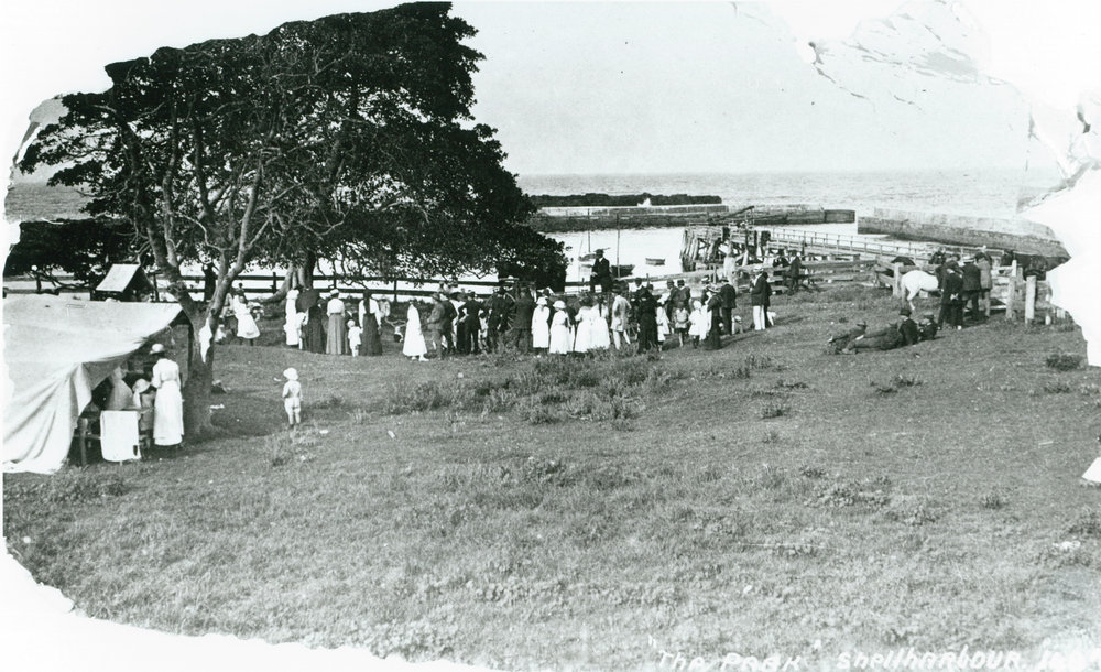 Gathering in The Park (Little Park), Shellharbour