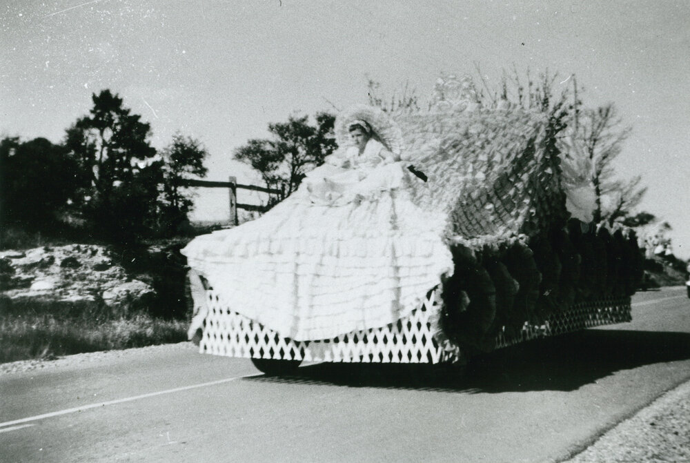Float in the Shellharbour Centenary Parade at Albion Park