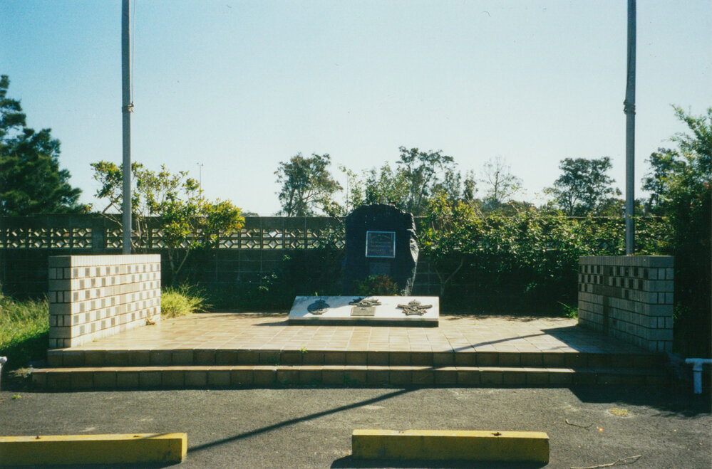 Warilla RSL Cenotaph