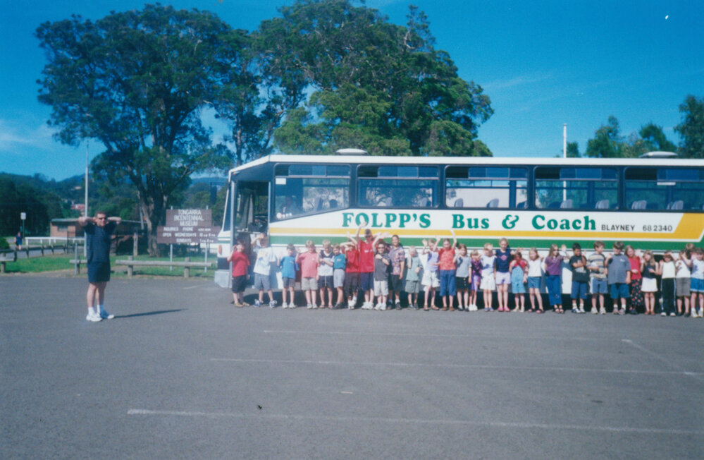 Blayney NSW school group visiting Tongarra Museum