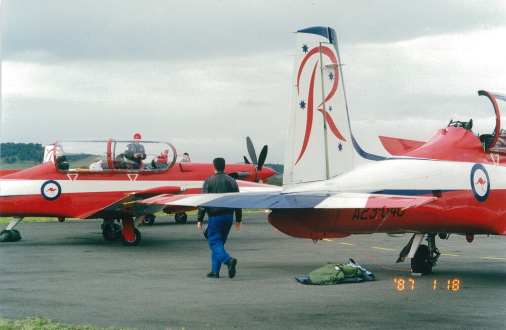 The RAAF Roulettes at Albion Park Aerodrome