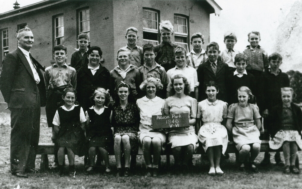 Albion Park School Pupils 1946