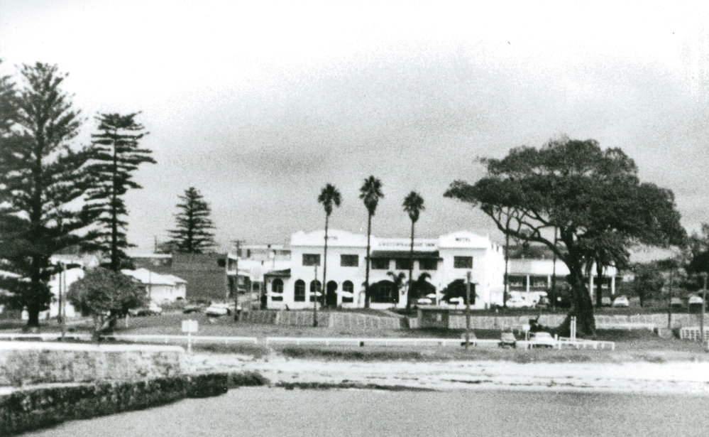 Ocean Beach Hotel, Shellharbour