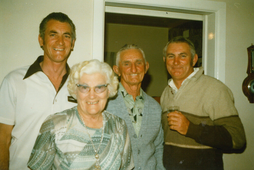 Des, Essie, Lew &amp; John Stubbs
