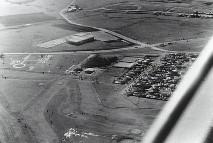 Aerial view Shellharbour Bowls Club, Golf Club &amp; Workers Club