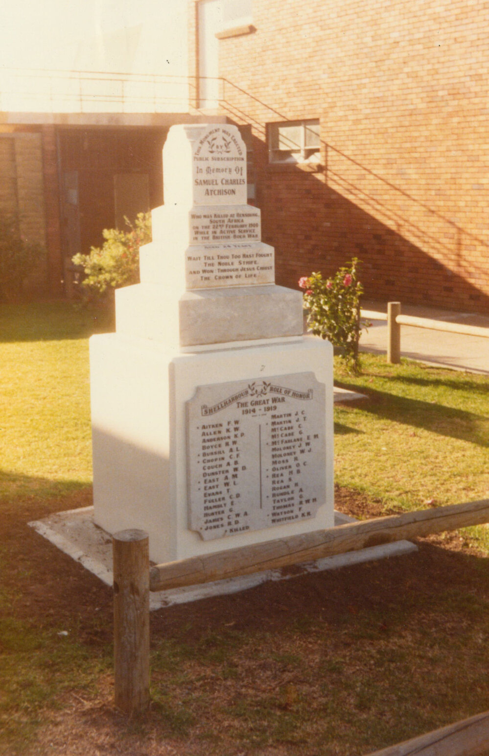 War memorial in Caroline Chisholm Park, Shellharbour
