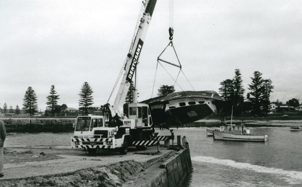 Retrieving sunken boat at Shellharbour 1988