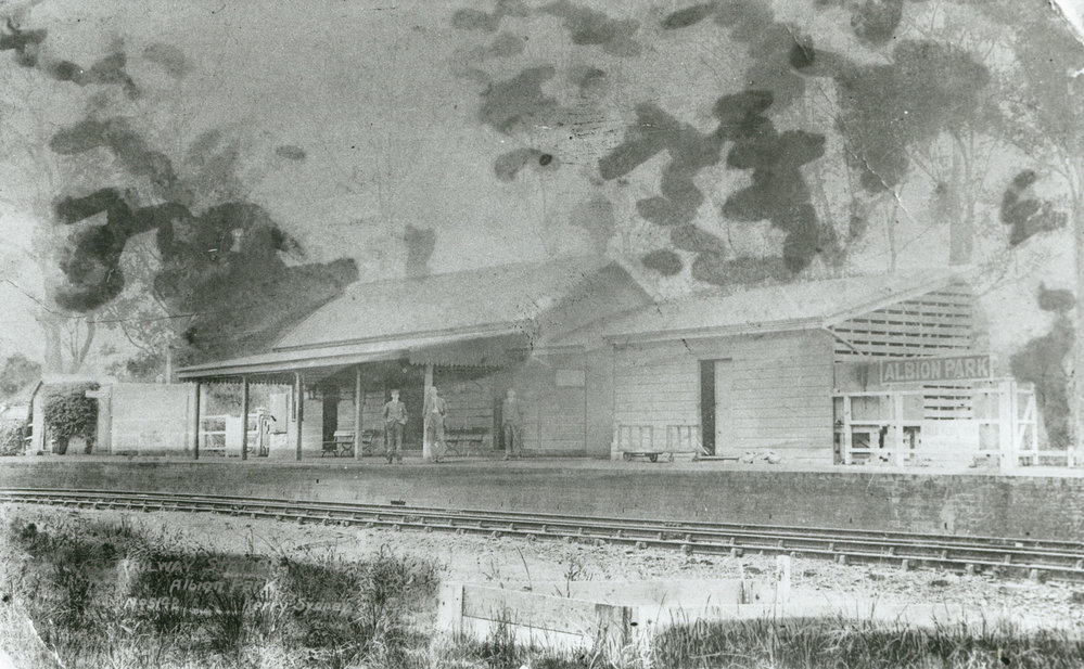 Albion Park Railway Station