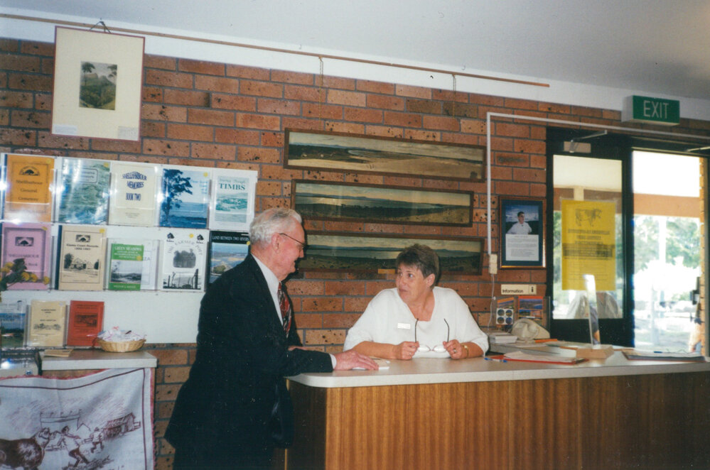 Ray Carmody &amp; Maurece Kelly at Tongarra Museum
