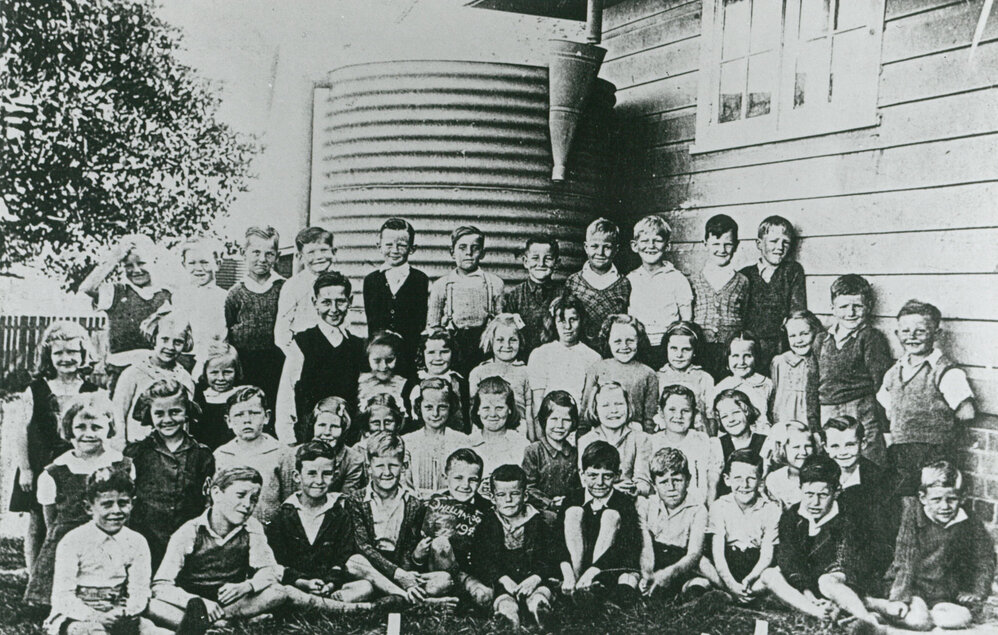 Shellharbour Public School 3rd and 4th Class 1942