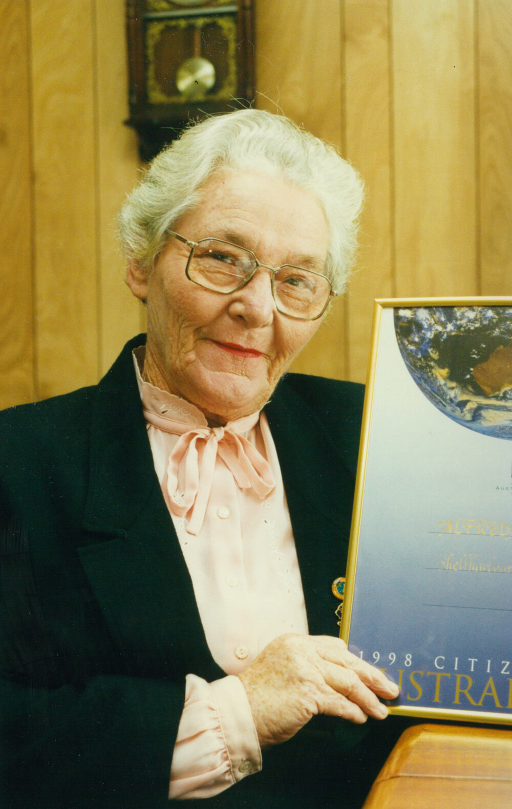 Alfreda Mitchell, Shellharbour Citizen of the Year 1998